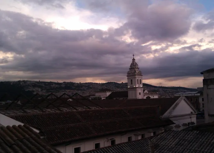 Hostal Yumbo Imperial