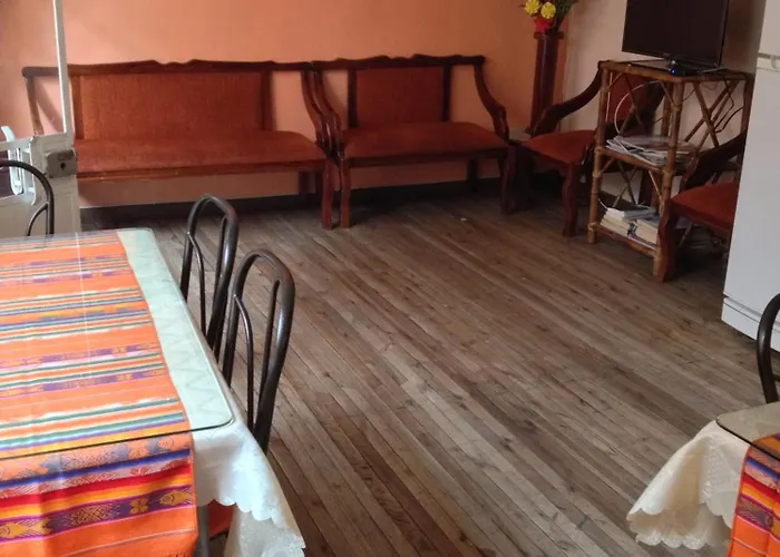 Hostal Yumbo Imperial