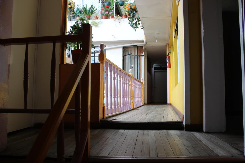Yumbo Imperial Hotel Quito